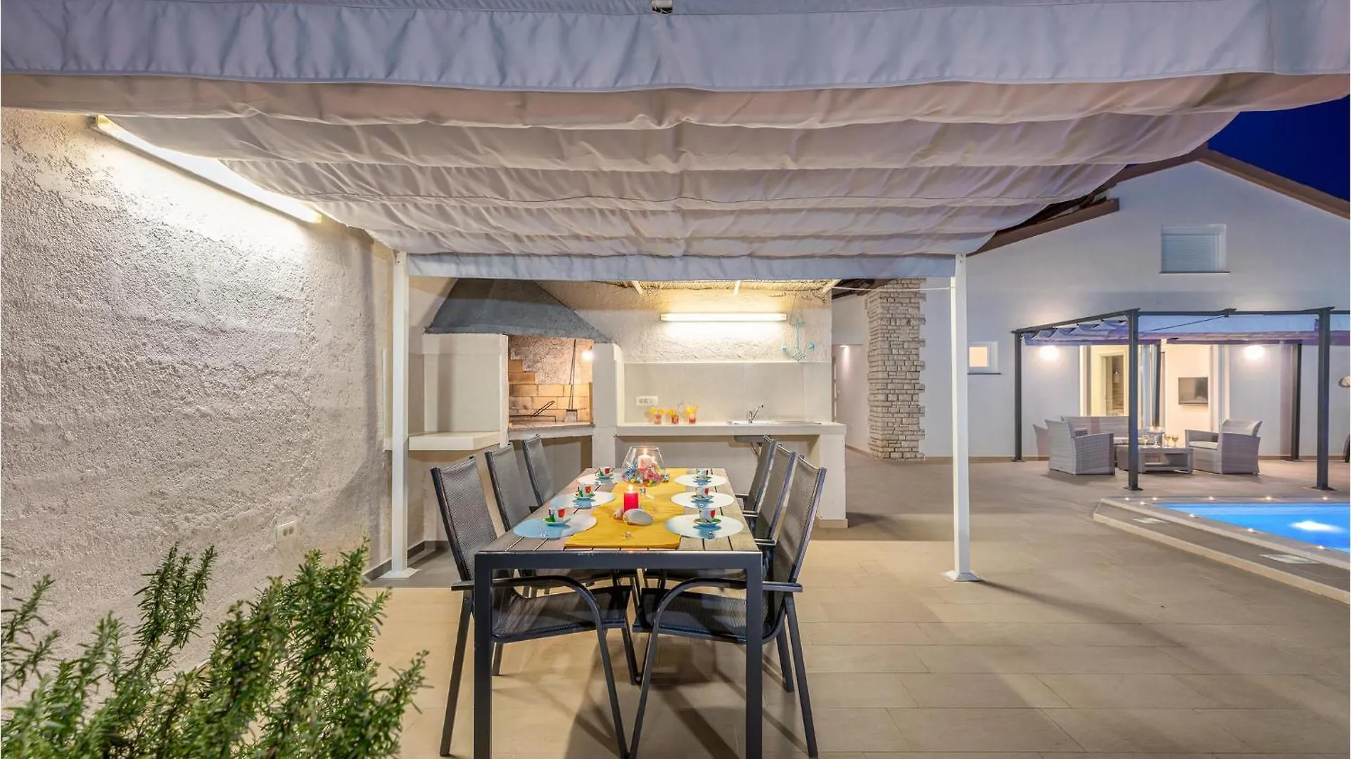 בית נופש Awesome Home In פולה קרואטיה